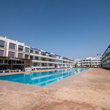 Appartement Pied Dans L'Eau Avec Piscine アウリール エクステリア 写真