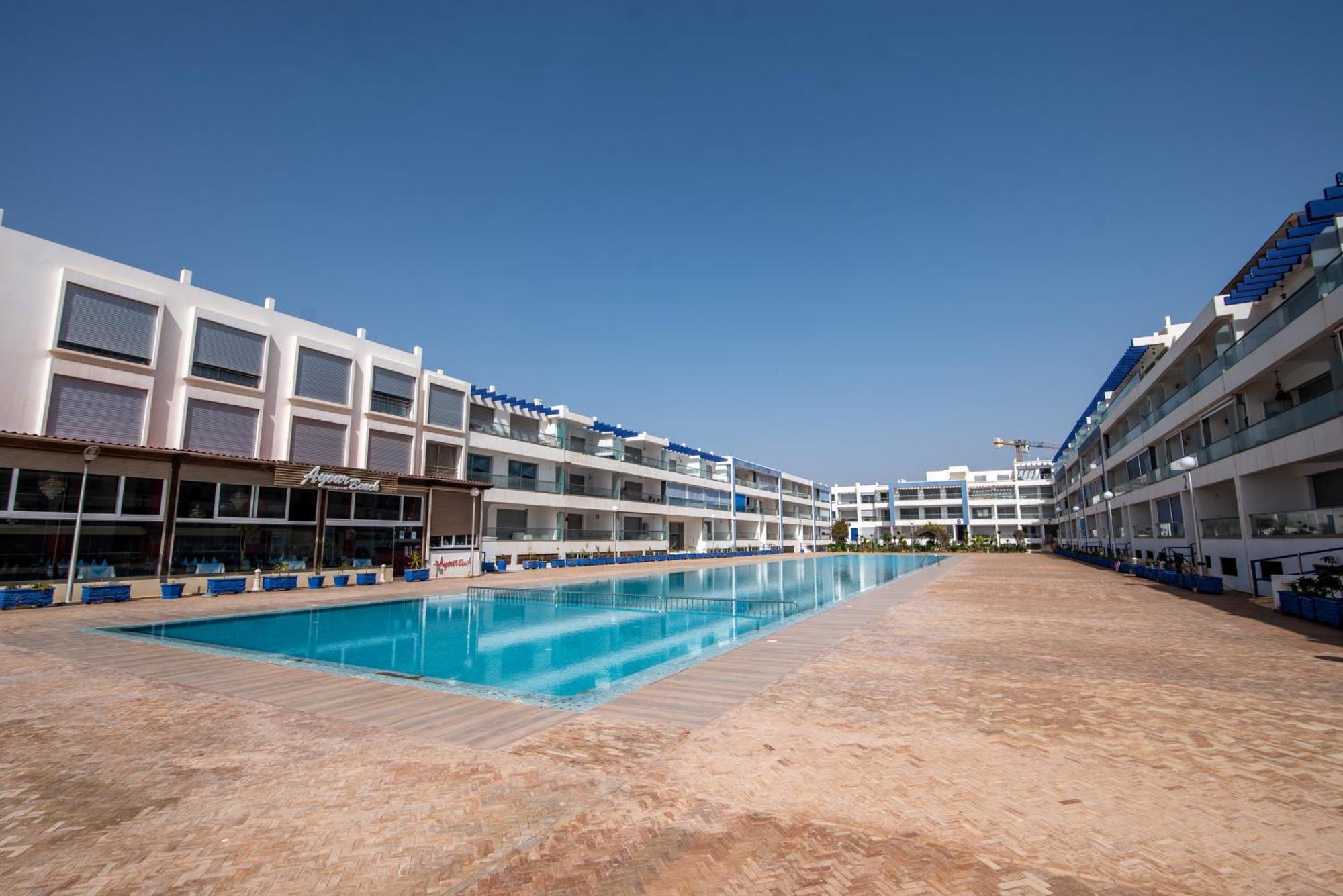 Appartement Pied Dans L'Eau Avec Piscine アウリール エクステリア 写真